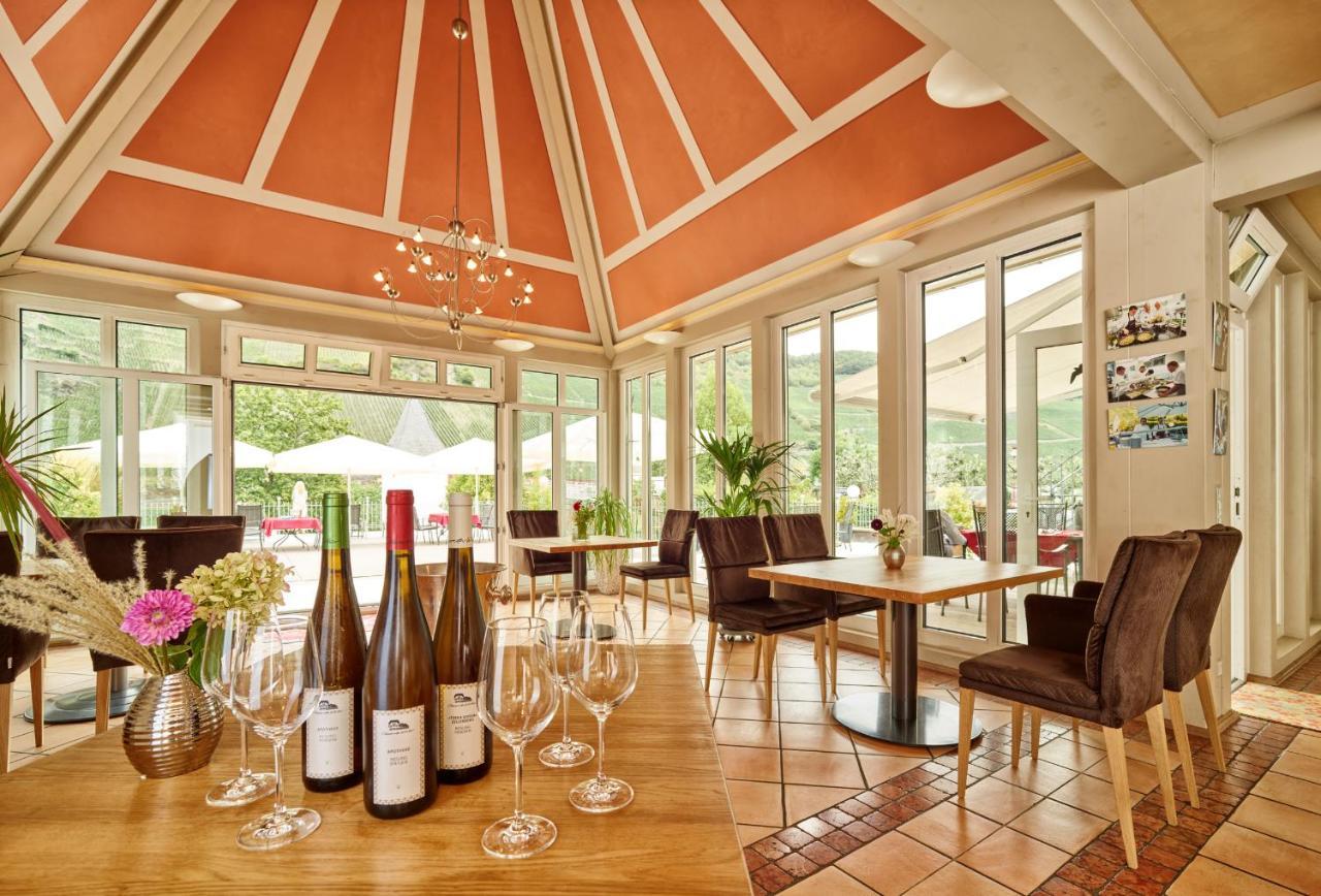 Gaestehaus & Weingut Cluesserath-Weiler Trittenheim Exterior photo
